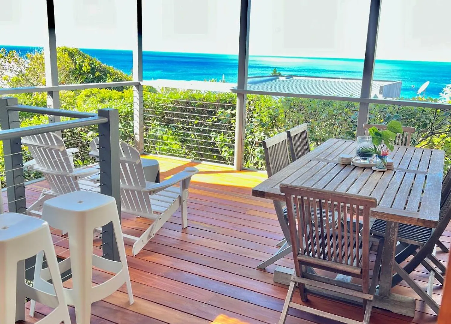 Beachside Escape, 선샤인 비치
